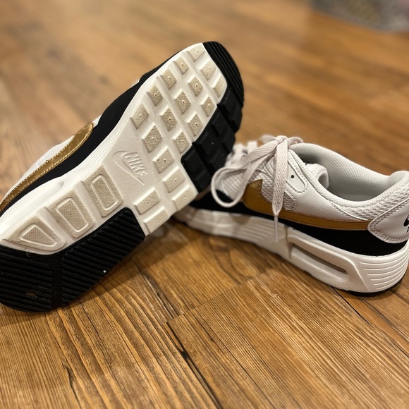 NWOT NEVER WORN Nike Air Max SC SE Trainers size 8 - Picture 4 of 6